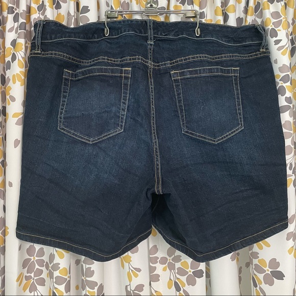 Torrid size 20 denim shorts - Picture 2 of 6
